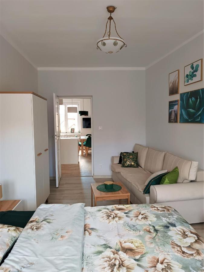 Szmaragdowy Apartament Przy Ulicy Opolskiej Tarnowskie Góry Exterior foto