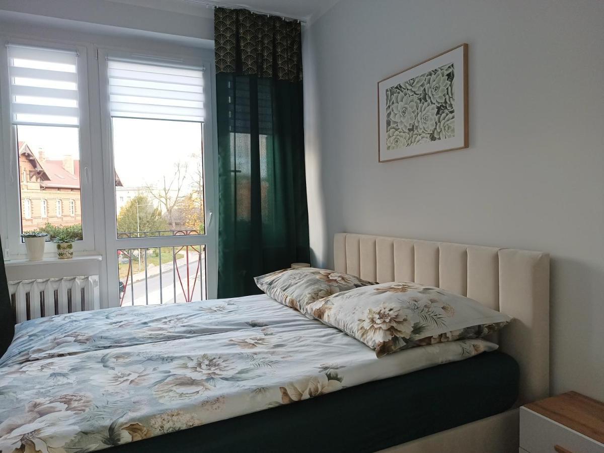 Szmaragdowy Apartament Przy Ulicy Opolskiej Tarnowskie Góry Exterior foto